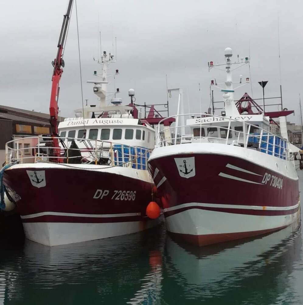 Vente De Poisson En Direct Du Bateau La Rochelle