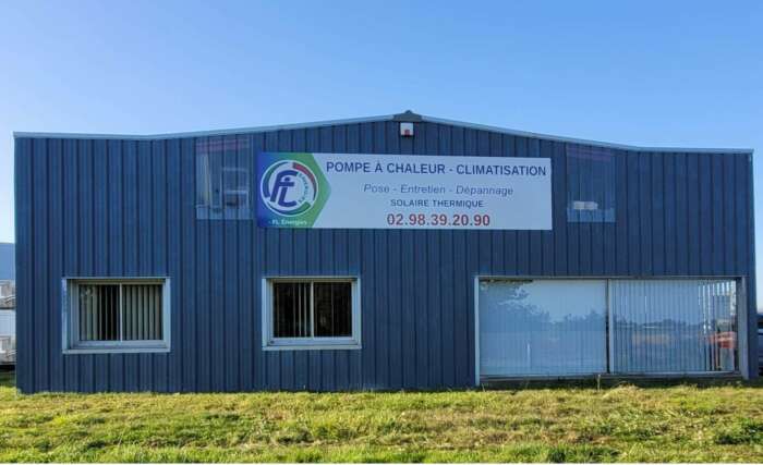 Batiment Avec Nouvel Enseigne